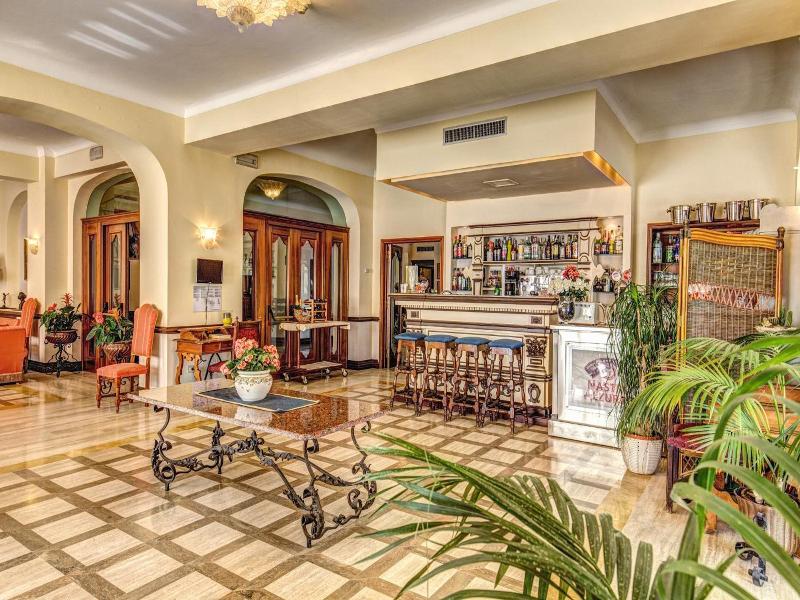 Grand Hotel Hermitage image