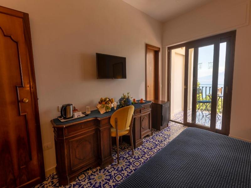 Grand Hotel Hermitage image