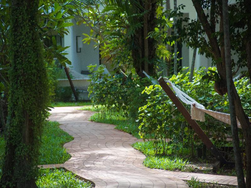 Paradise Beach Resort Samui image