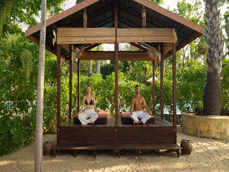 Paradise Beach Resort Samui image