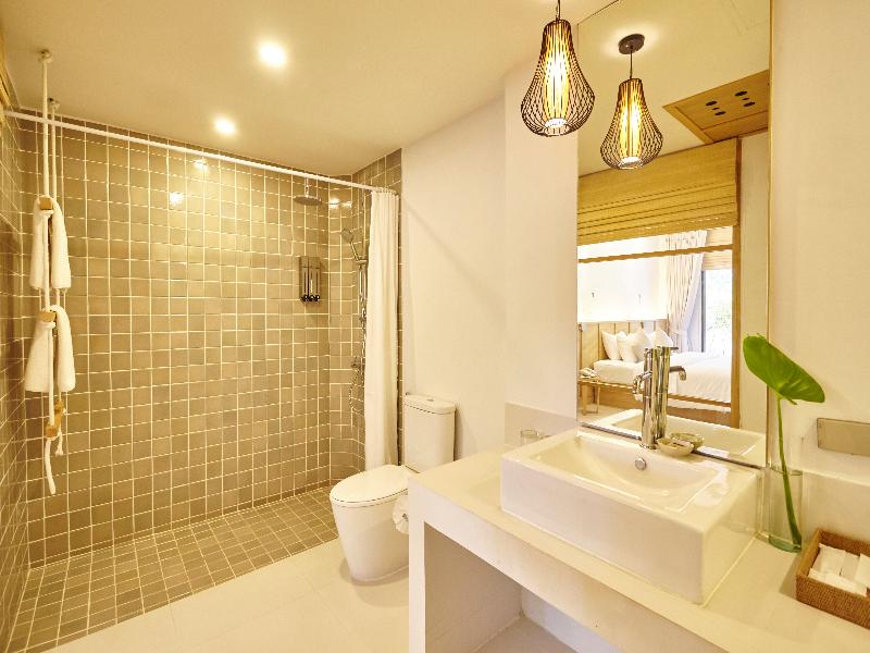 Paradise Beach Resort Samui image