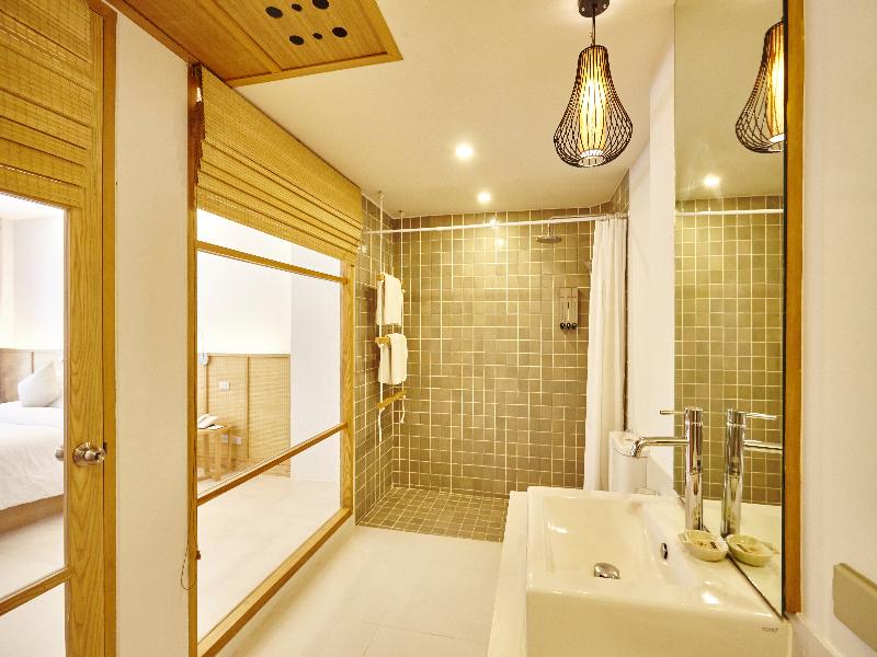 Paradise Beach Resort Samui image
