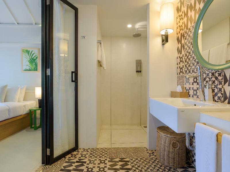Paradise Beach Resort Samui image