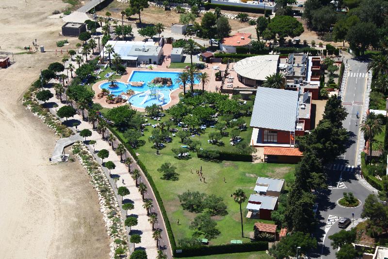 Estval El Dorado Resort