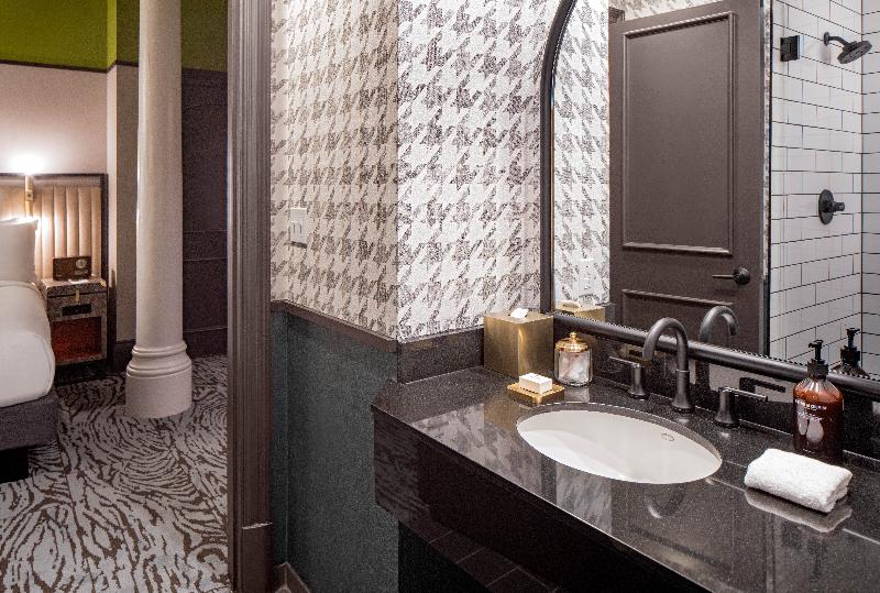 Pelham Hotel image