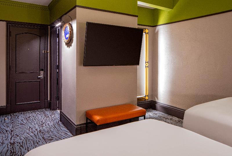 Pelham Hotel image
