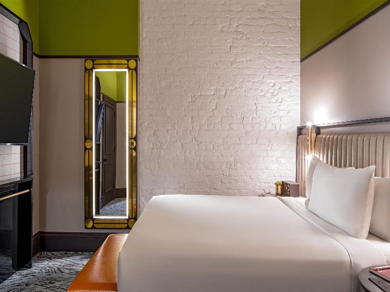 Pelham Hotel image