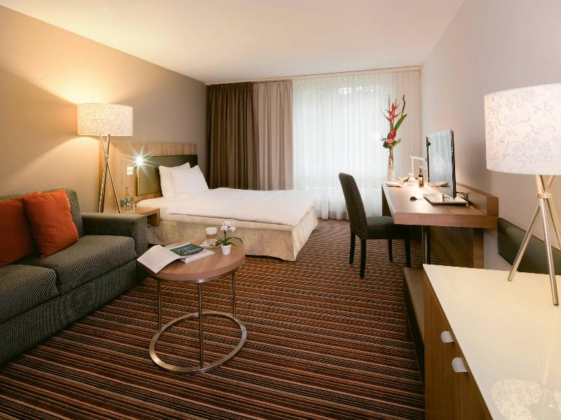 Movenpick Hotel Zurich Regensdorf image