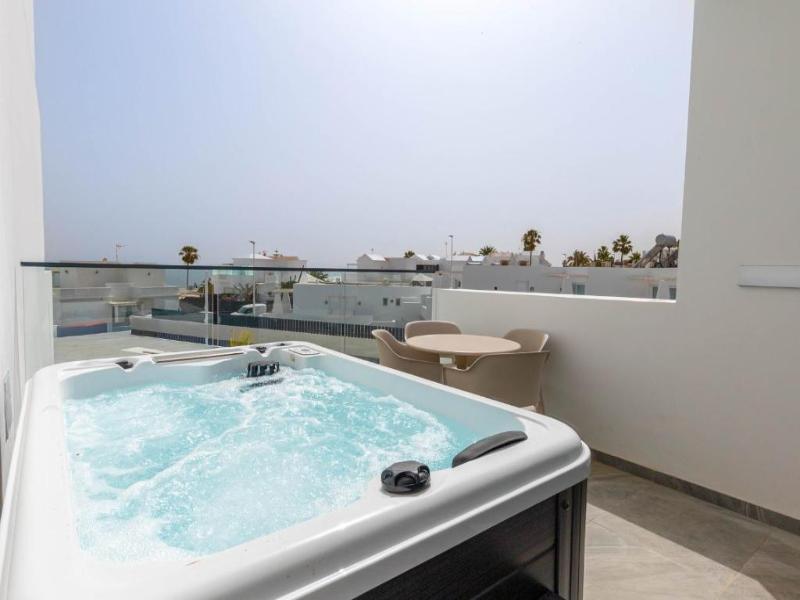 Royal Atlantico image