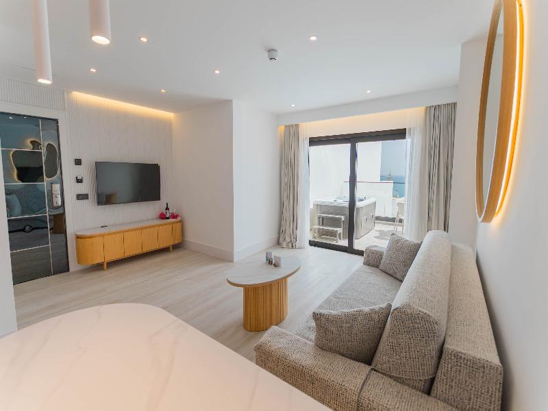 Royal Atlantico image