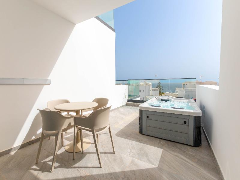 Royal Atlantico image