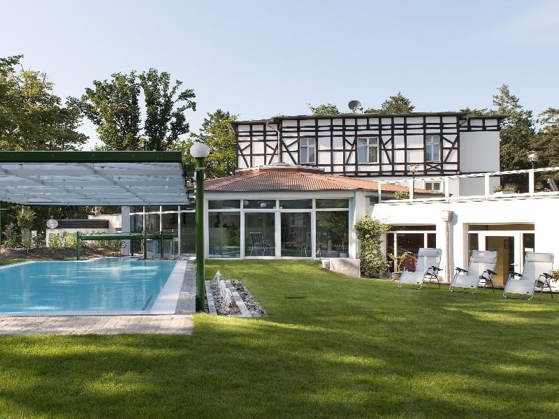 BEST WESTERN PLUS Ostseehotel Waldschloesschen image