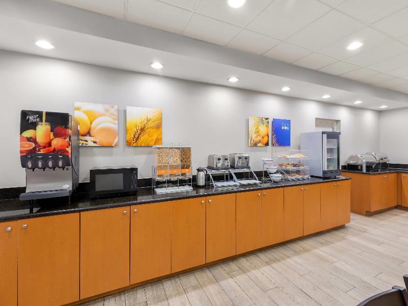 Comfort Suites Near Universal Orlando Resort image
