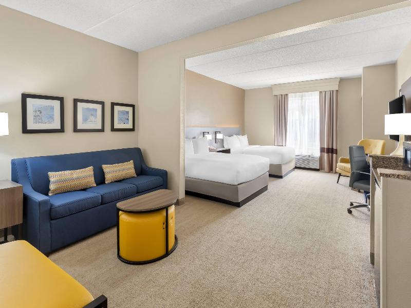 Comfort Suites Near Universal Orlando Resort image