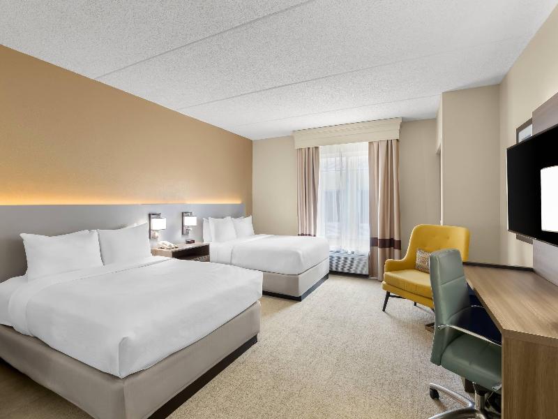 Comfort Suites Near Universal Orlando Resort image