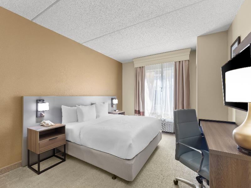 Comfort Suites Near Universal Orlando Resort image