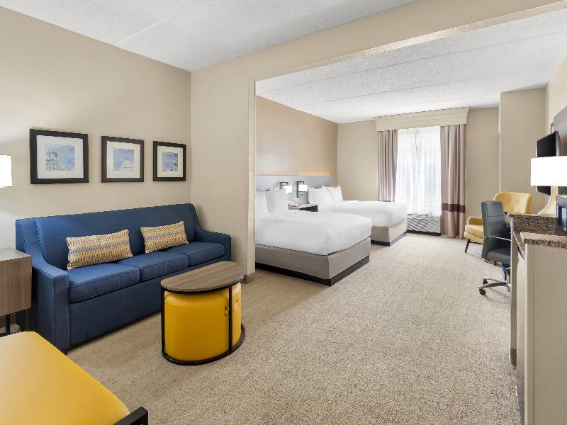 Comfort Suites Near Universal Orlando Resort image