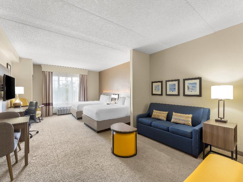 Comfort Suites Near Universal Orlando Resort image