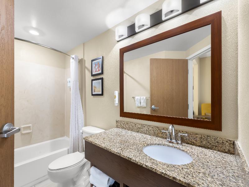 Comfort Suites Near Universal Orlando Resort image