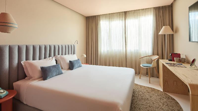 Hotel Indigo Albufeira image
