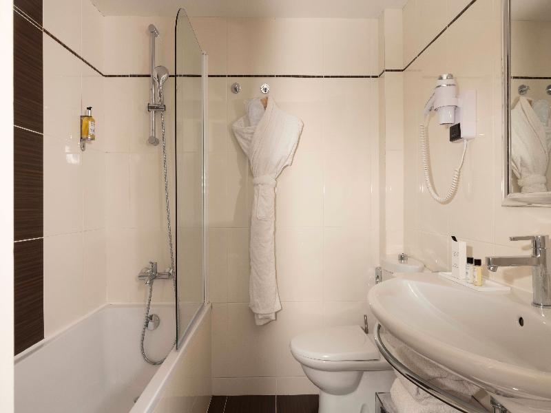 Hotel Elysees Bassano image