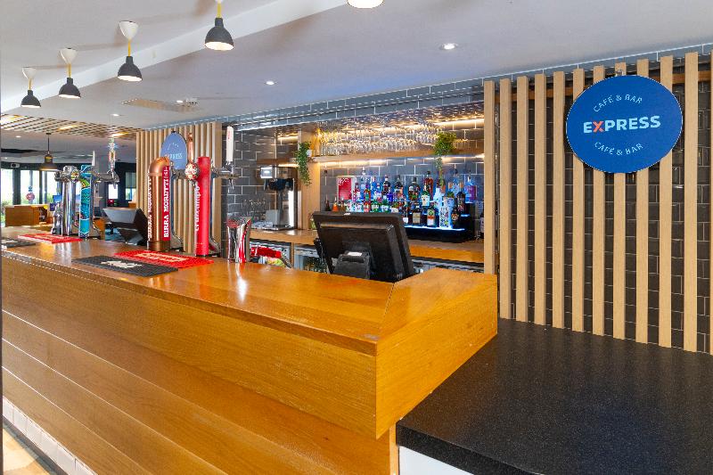 Holiday Inn Express Birmingham Airport NEC image