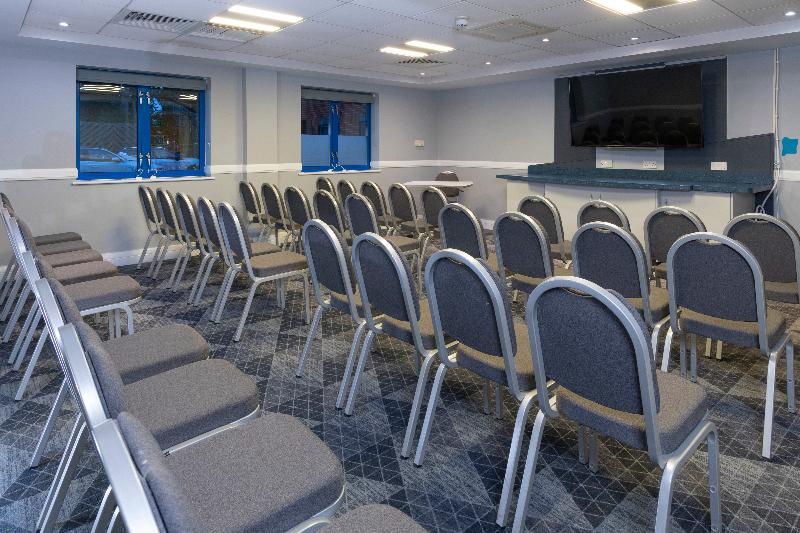 Holiday Inn Express Birmingham Airport NEC image