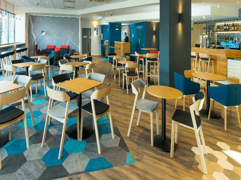 Holiday Inn Express Bristol City Centre image