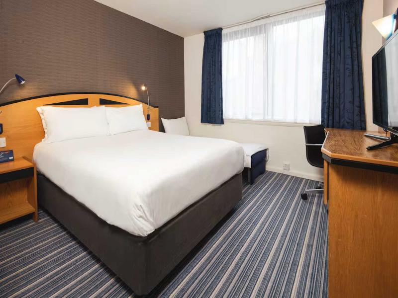 Holiday Inn Express Bristol City Centre image 2