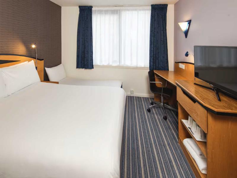 Holiday Inn Express Bristol City Centre image 4