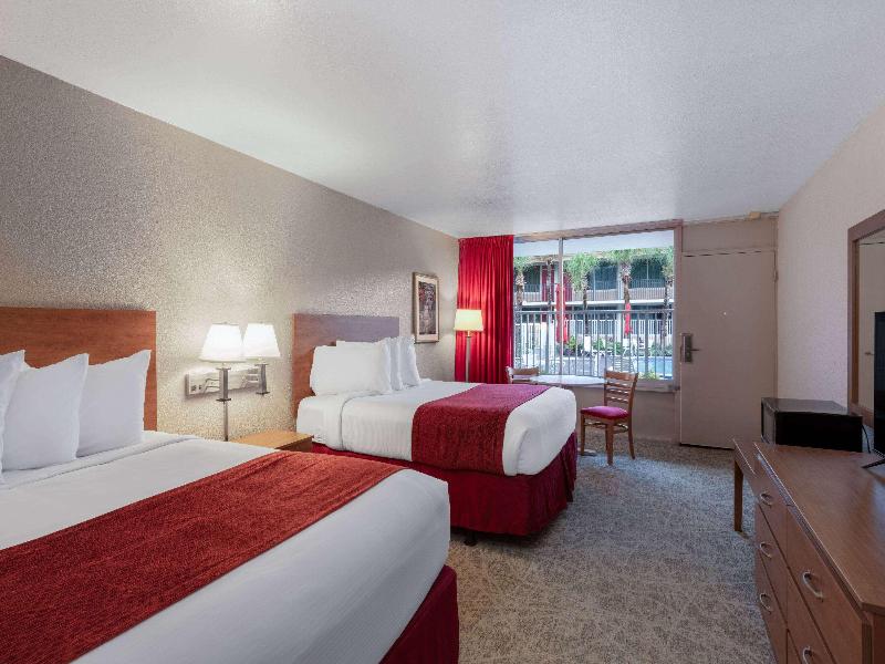 Ramada by Wyndham Kissimmee Gateway image