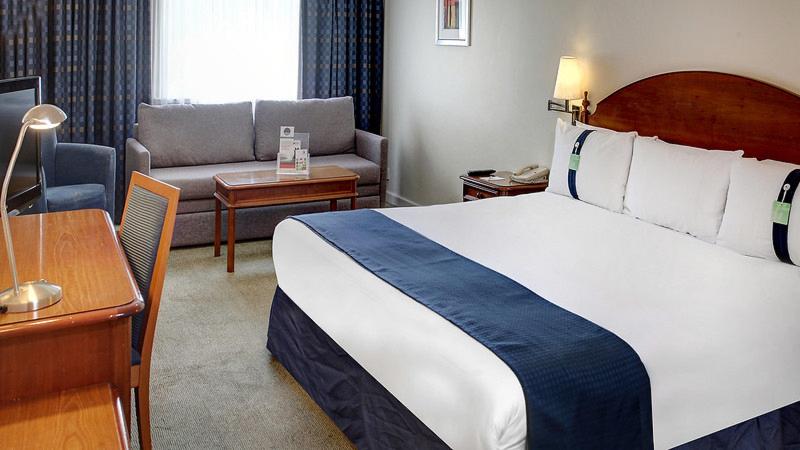 Holiday Inn Aylesbury image
