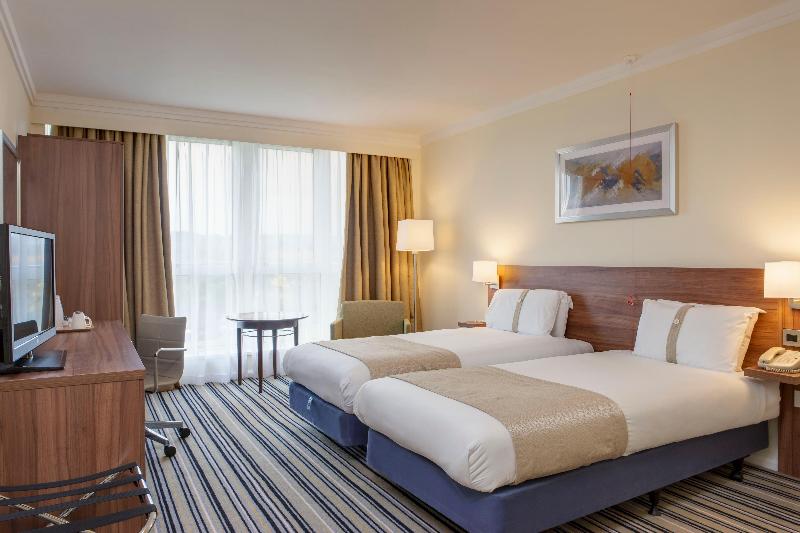 Holiday Inn Leeds - Brighouse image