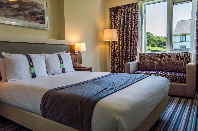 Holiday Inn Leeds - Brighouse image