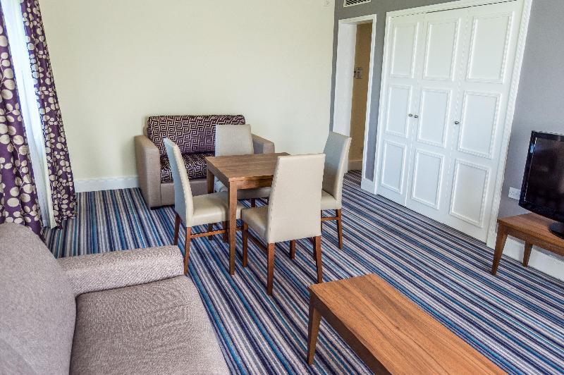 Holiday Inn Leeds - Brighouse image