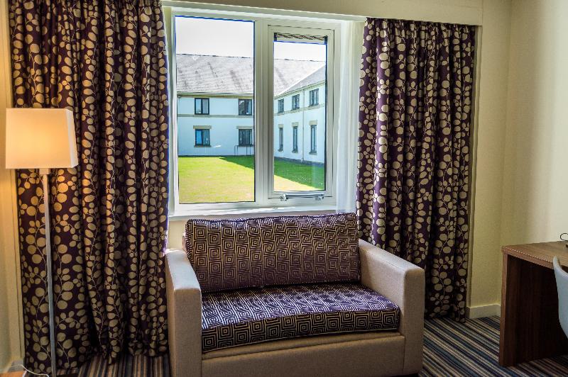 Holiday Inn Leeds - Brighouse image
