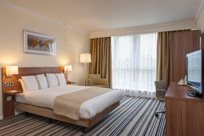 Holiday Inn Leeds - Brighouse image