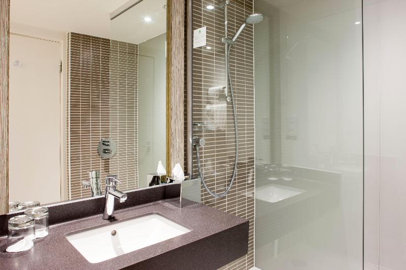 Holiday Inn Leeds - Brighouse image