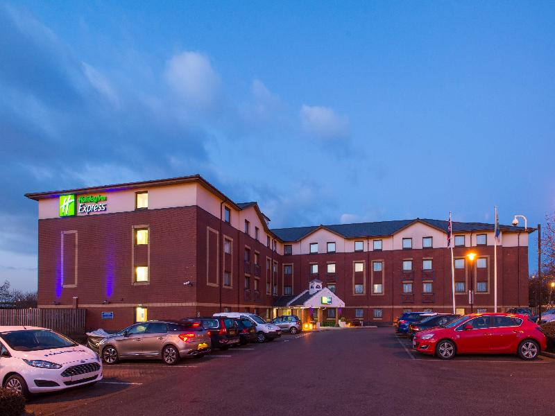 Holiday Inn Express Bristol - Filton image