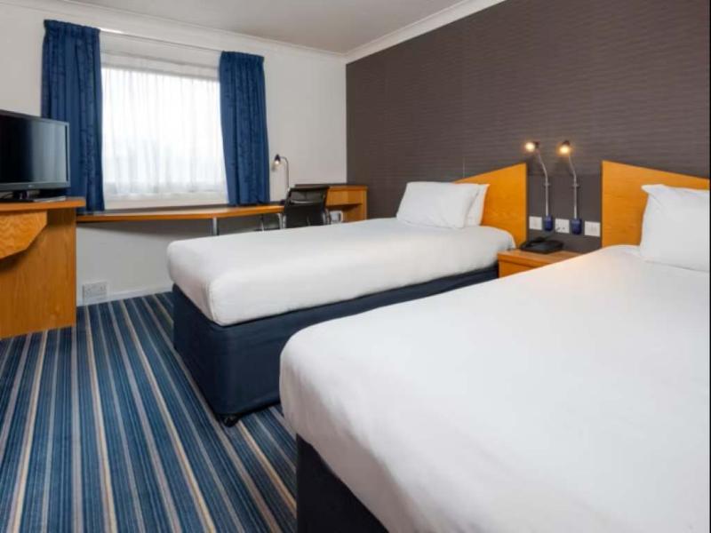Holiday Inn Express Bristol - Filton image
