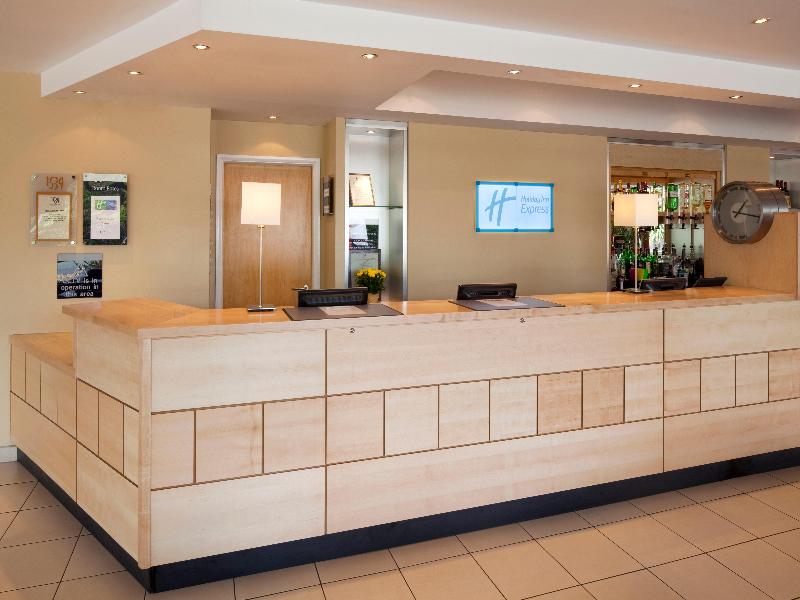 Holiday Inn Express Chester - Racecourse image