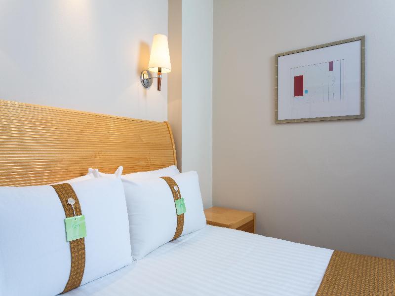 Holiday Inn Rugby - Northampton image