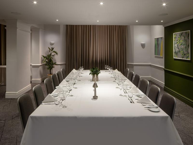 Holiday Inn Farnborough image
