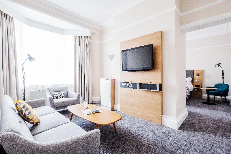 Holiday Inn Farnborough image