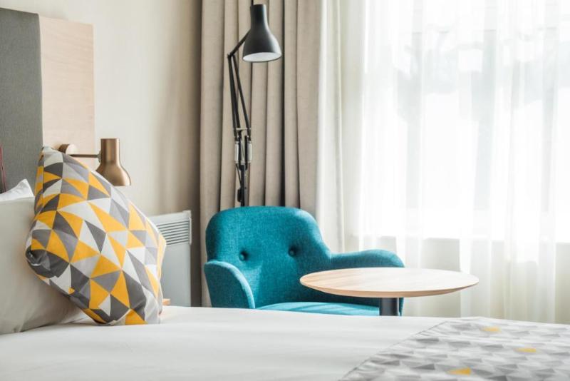 Holiday Inn Farnborough image