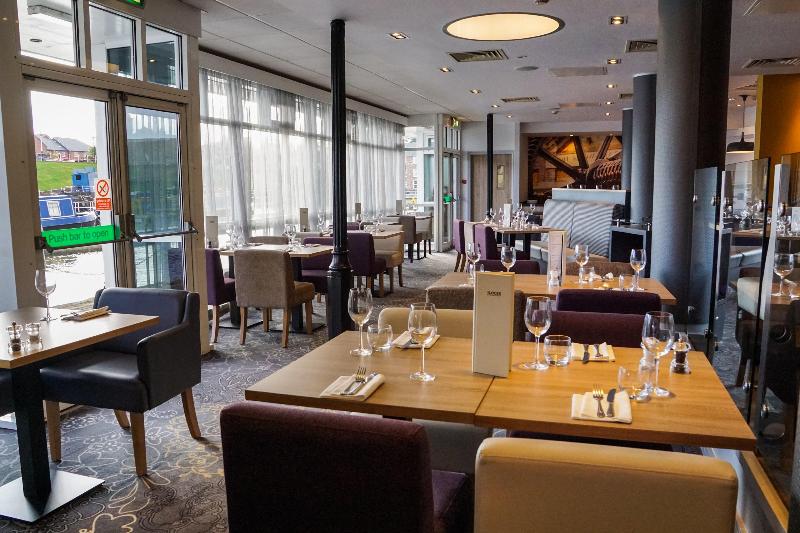 Holiday Inn Ellesmere Port/Cheshire image