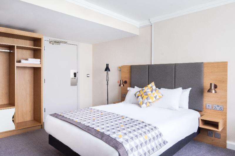 Holiday Inn High Wycombe M40-J4 image