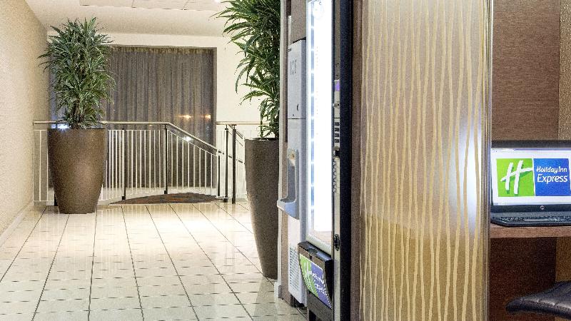 Holiday Inn Express London Limehouse