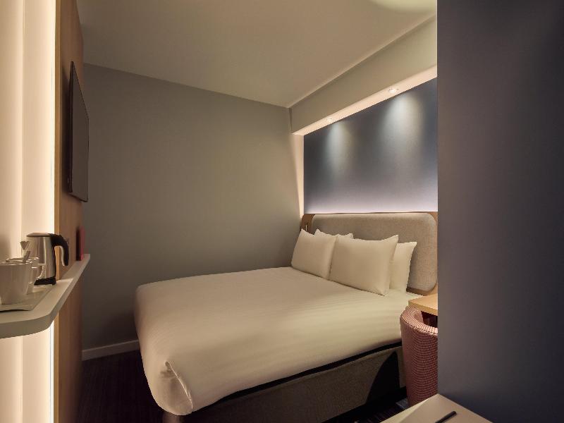 Holiday Inn Express London Limehouse image