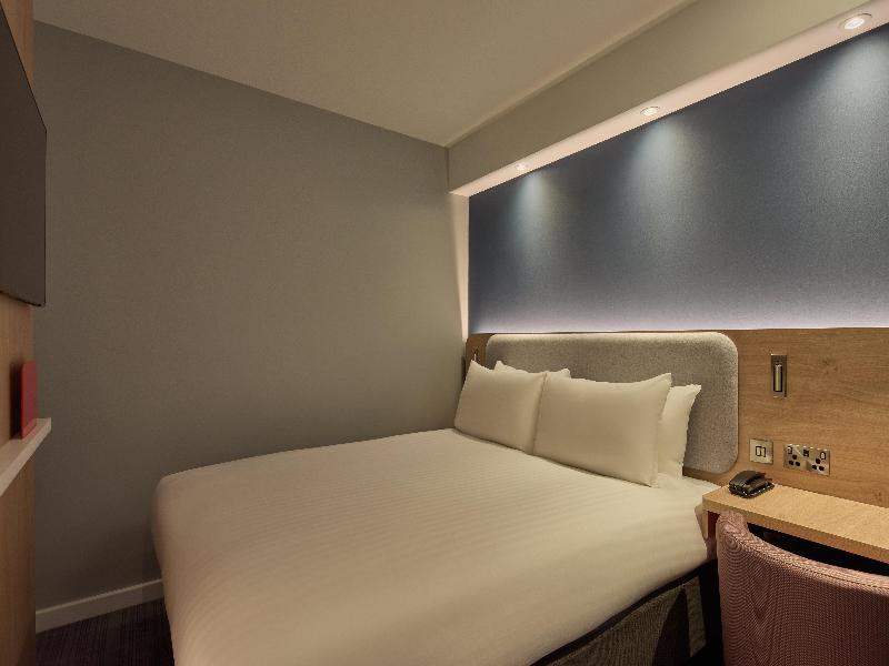 Holiday Inn Express London Limehouse image
